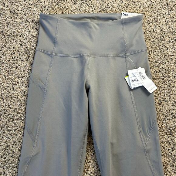 NWT Old Navy Go Dry High Rise Crop Leggings Size Small Gray Pockets 22" Inseam - Picture 4 of 6